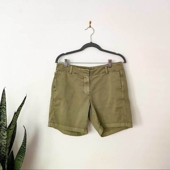 J. Crew 7" stretch chino short in olive sand size 4 - Picture 3 of 11